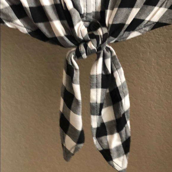 Wild Fable crop top with bell sleeves - Picture 4 of 5